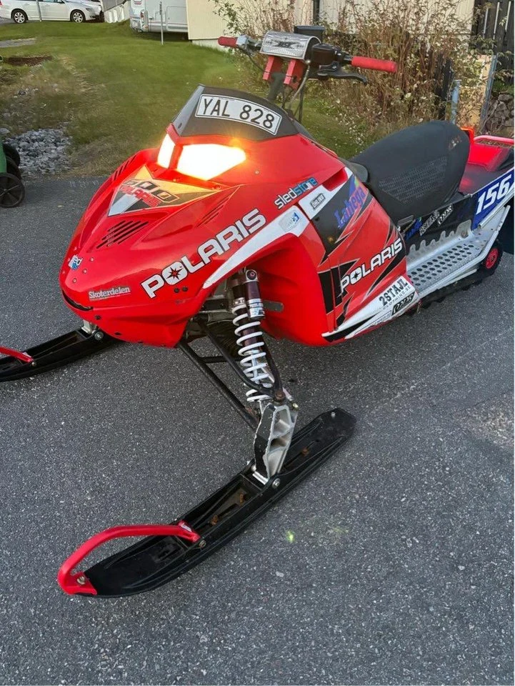 Polaris IQ 600 IQ Widetrak 2016