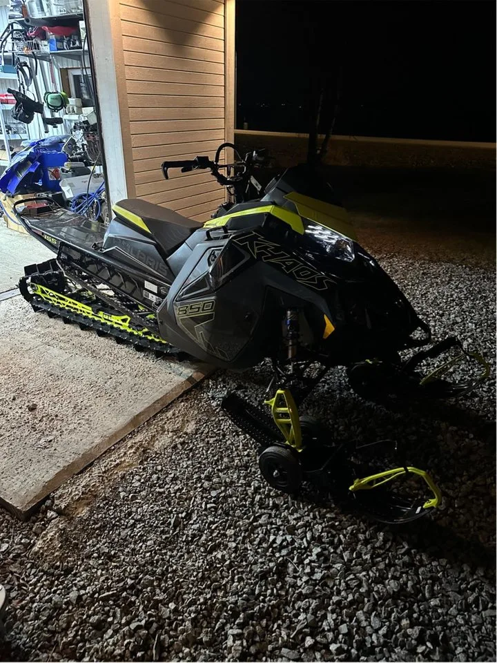 Polaris RMK 850 RMK Khaos Slash 155 2022