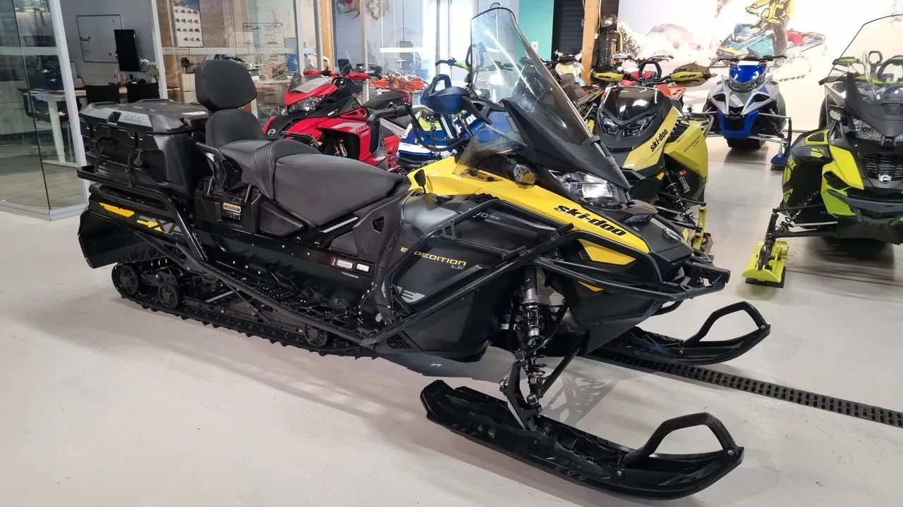 Ski-Doo Expedition Expedition LE 900 ACE Turbo  2020