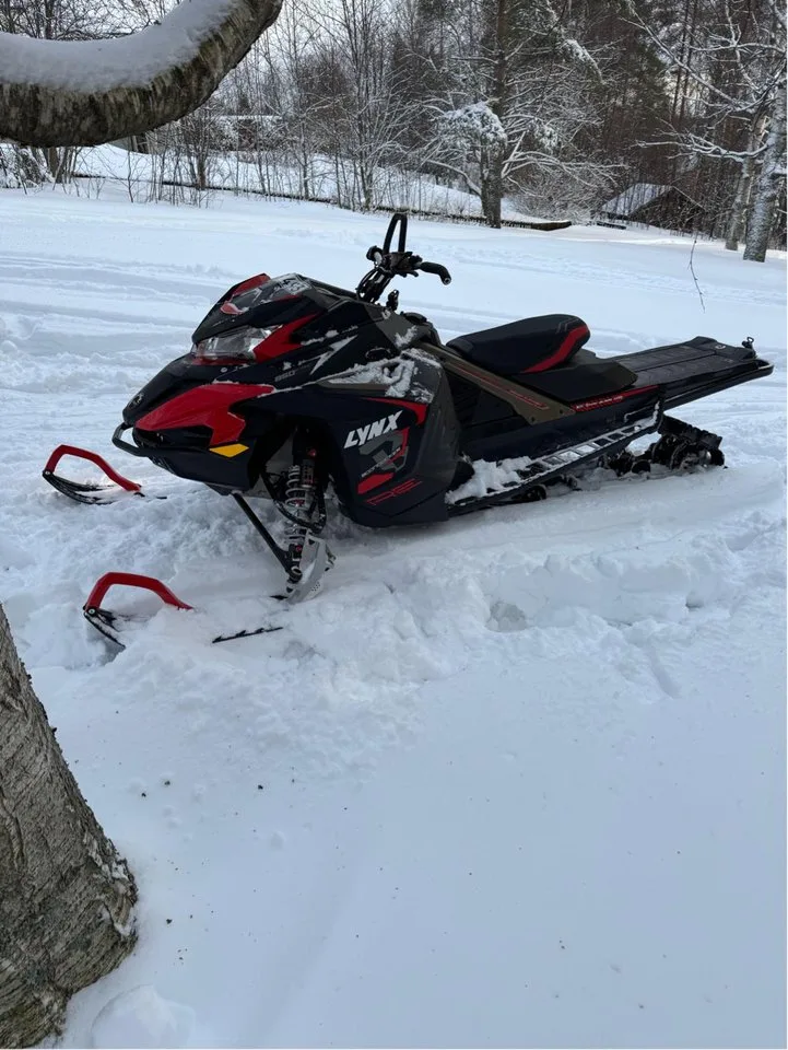 Lynx Boondocker RE 3700 850 E-TEC