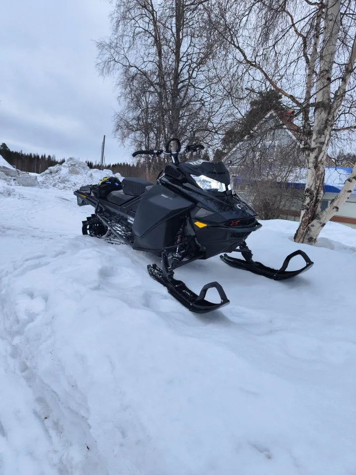 Ski-Doo Summit X 850 E-Tec 175
