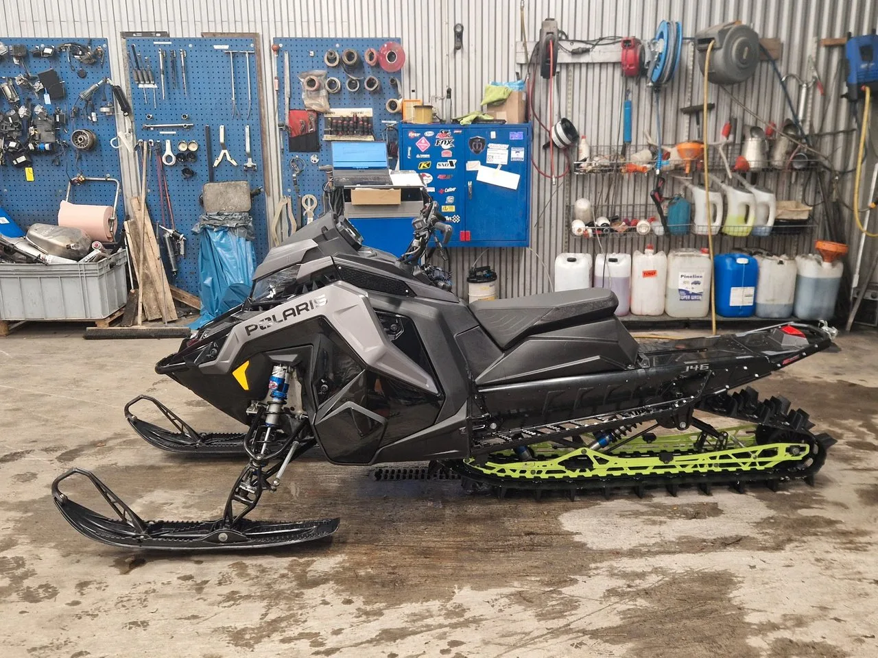 Polaris 850 RMK Khaos Slash 146