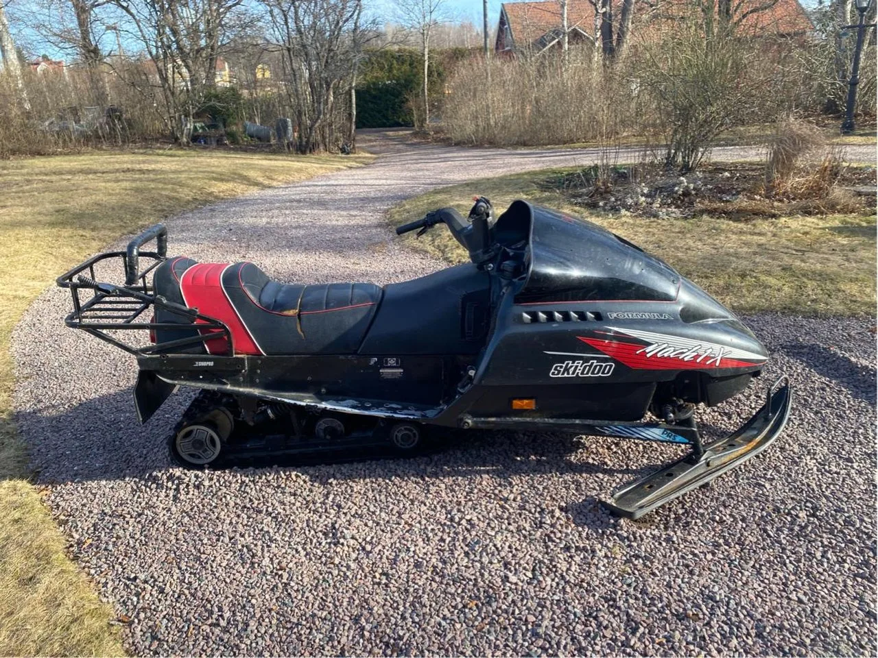 Ski-Doo Mach Mach I R 1998