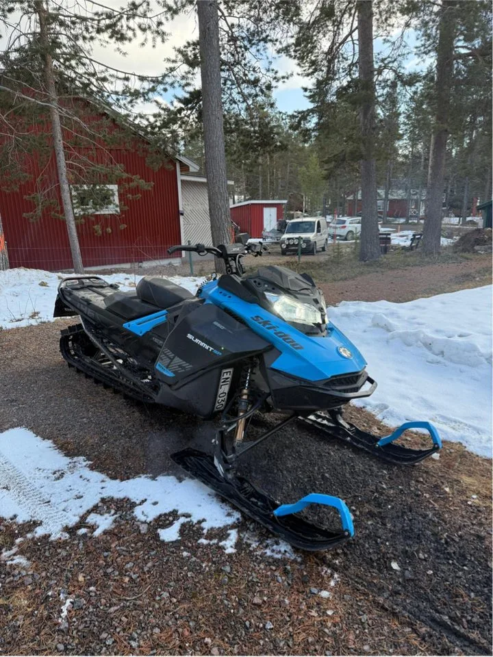 ski-doo summit Summit SP 850 E-Tec 146