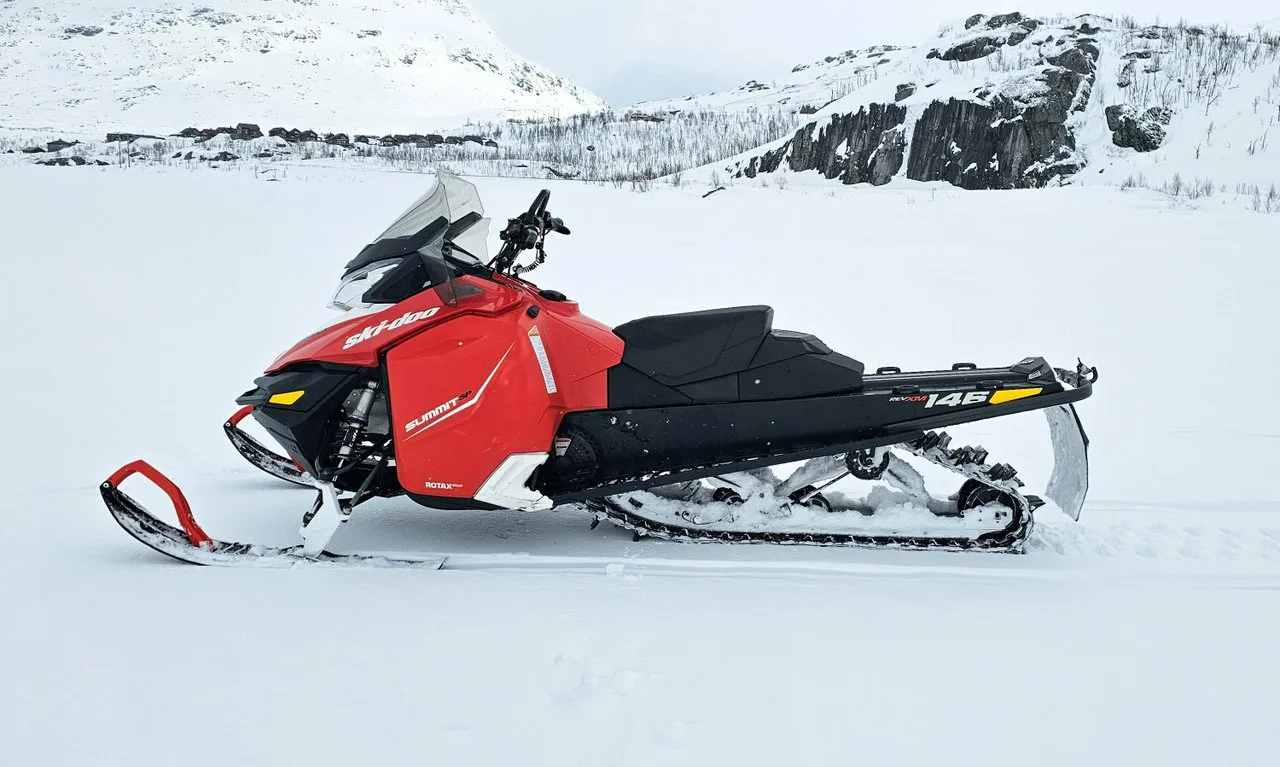 ski-doo summit Summit SP 600 E-Tec 146
