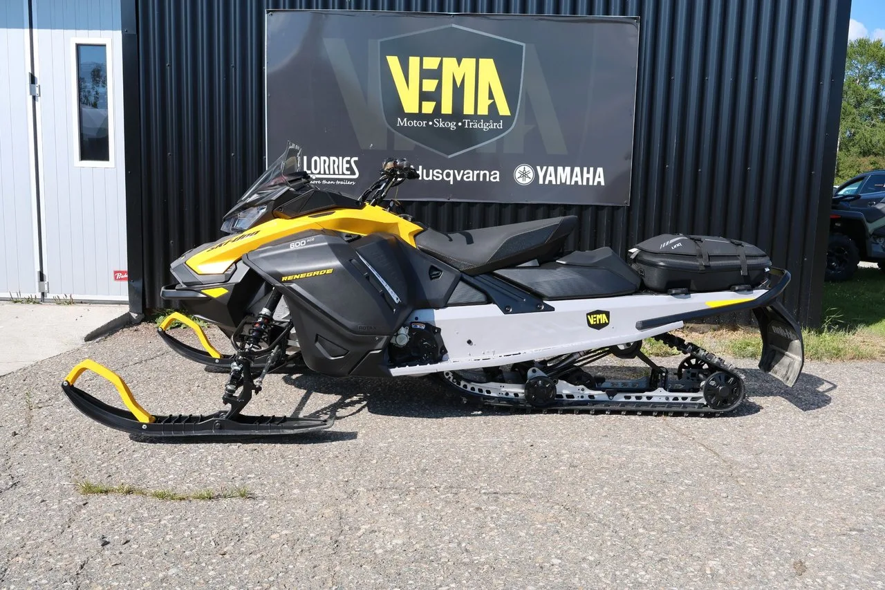 Ski-Doo Renegade Sport 600 ACE 137
