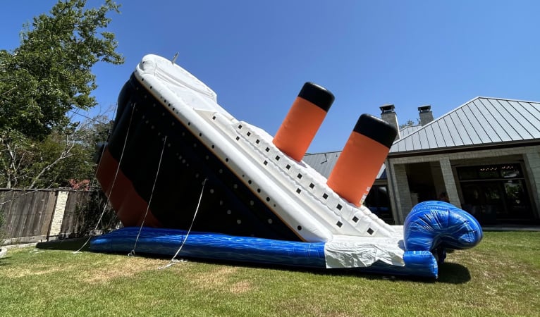 Inflatable titanic toy deals