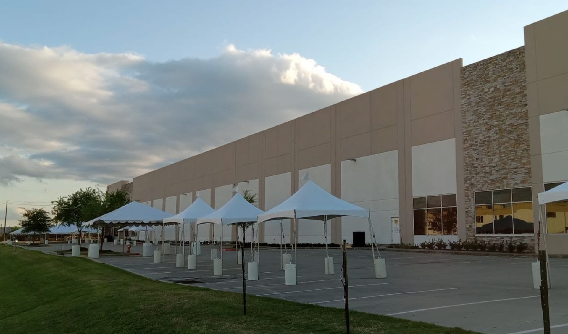 10x10 tent rentals near me