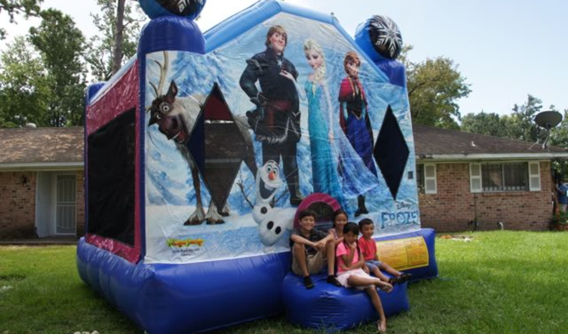 Frozen Jumphouse Party Rentals
