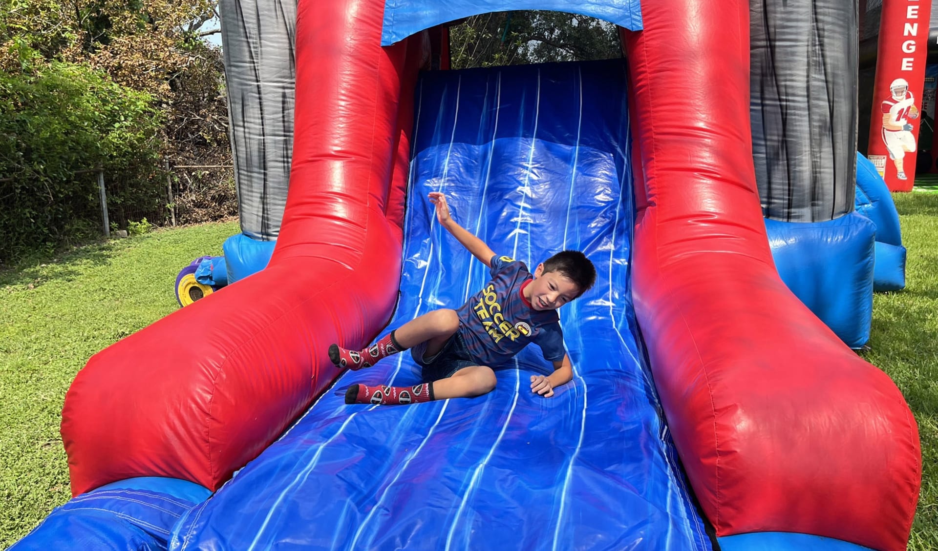 Justice League Bounce House Wet Dry Slide with Pool