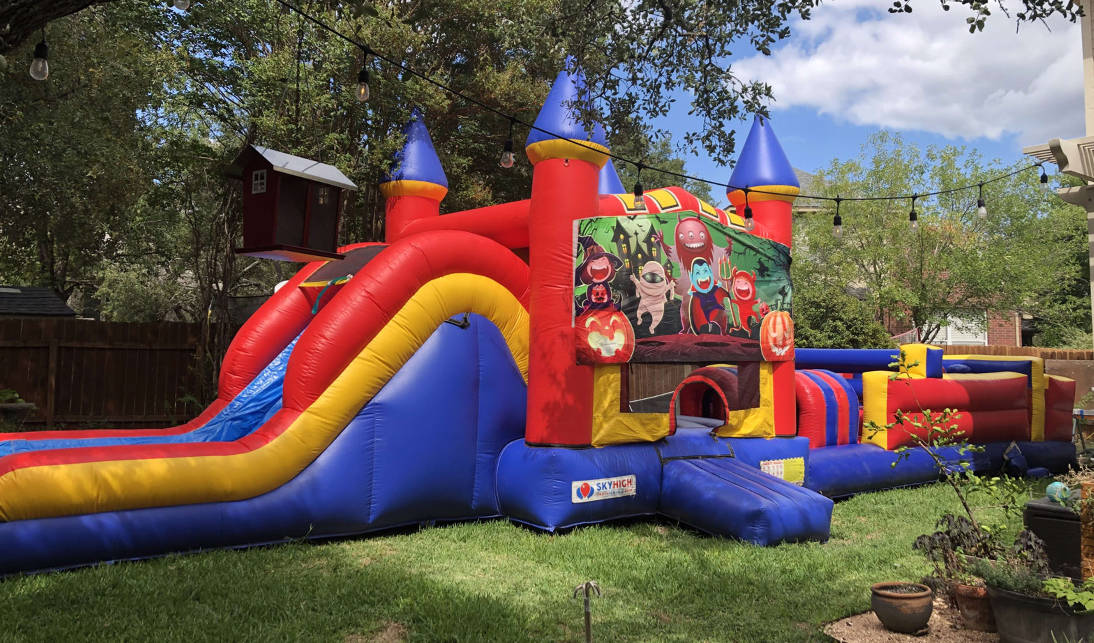 50ft Halloween Obstacle Course for Rent