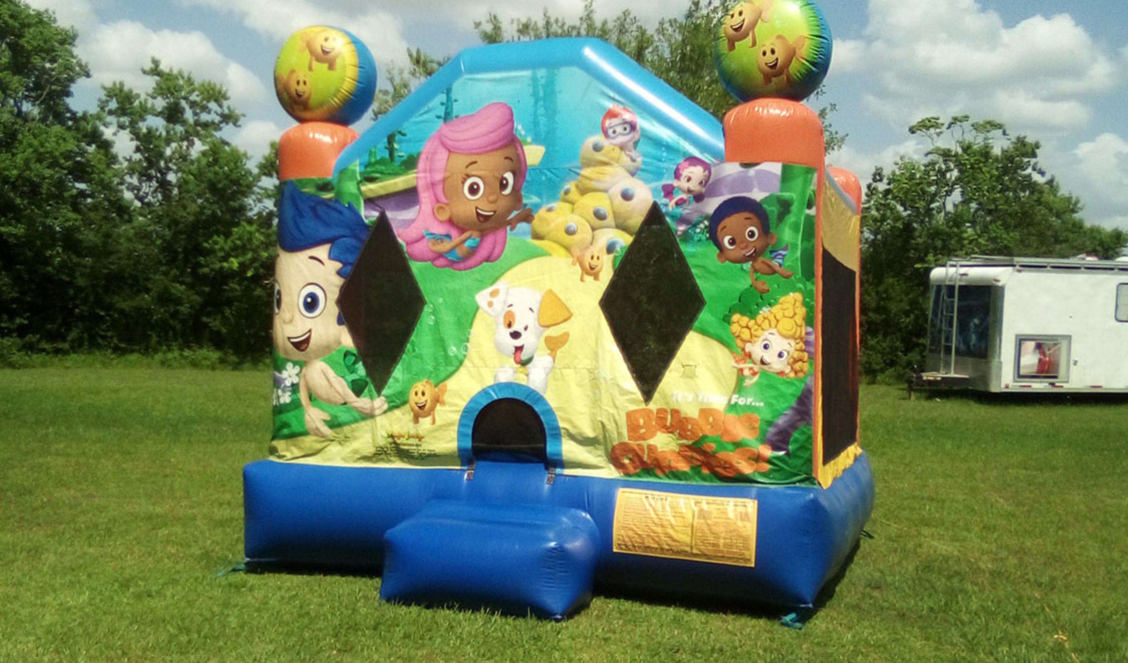 Austin Bubble Guppies Moonwalk