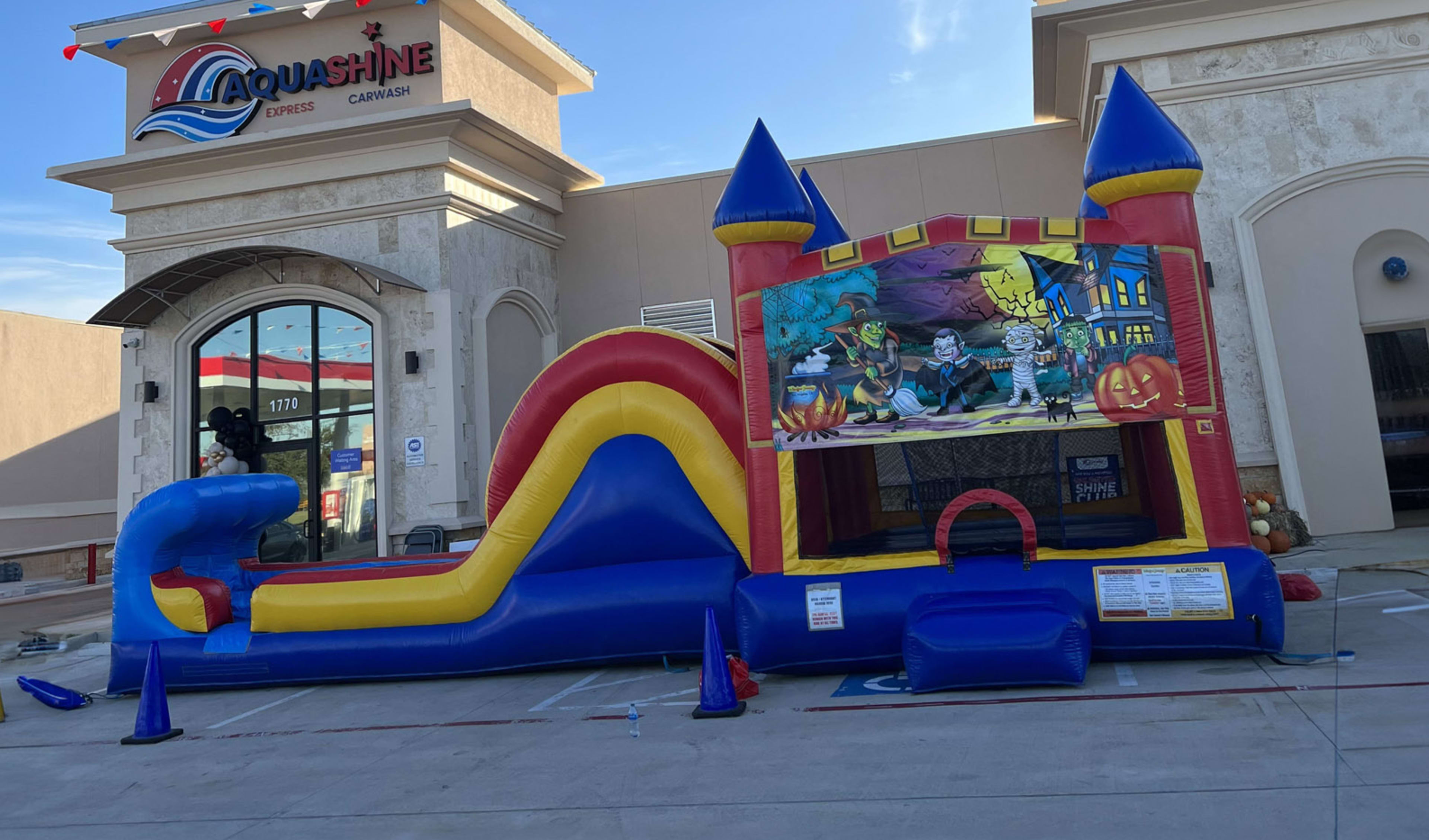 Halloween Jump Climb and Slide Moonwalk