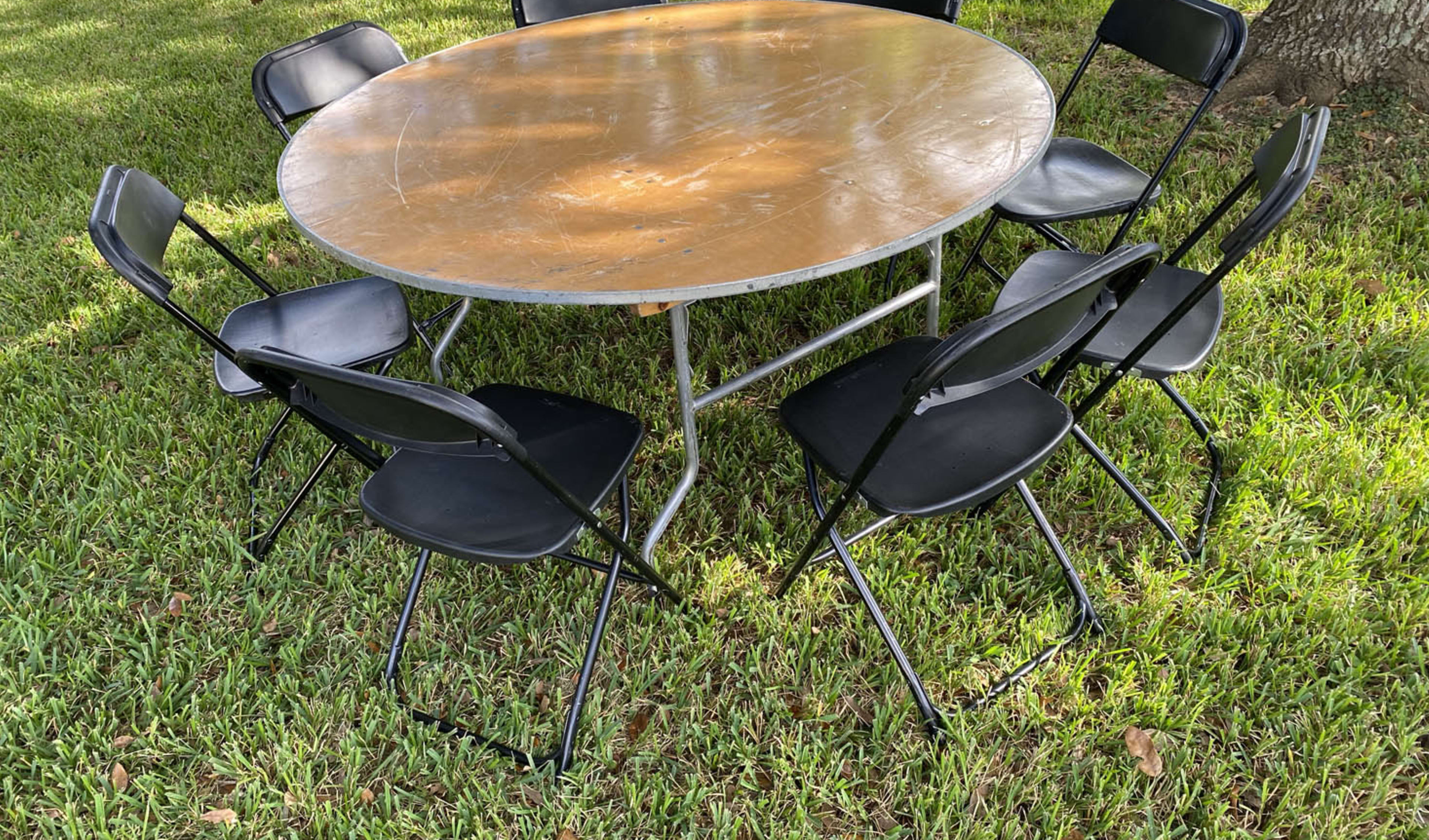 Rent Tables and Chairs in Houston