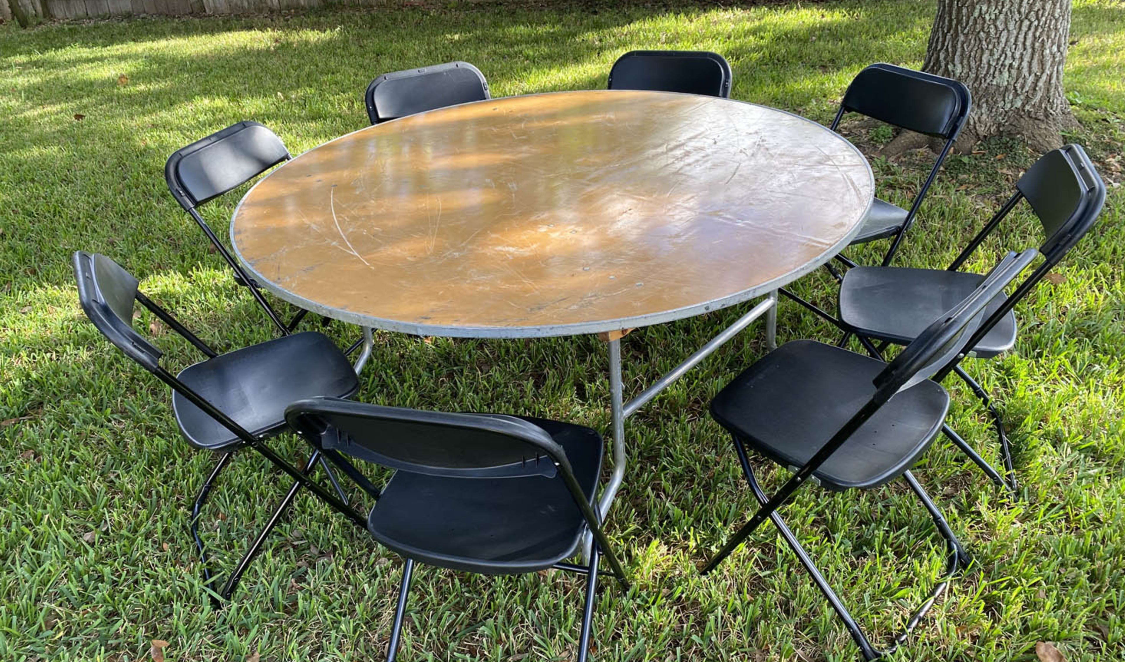 Wooden Round Tables and Chairs