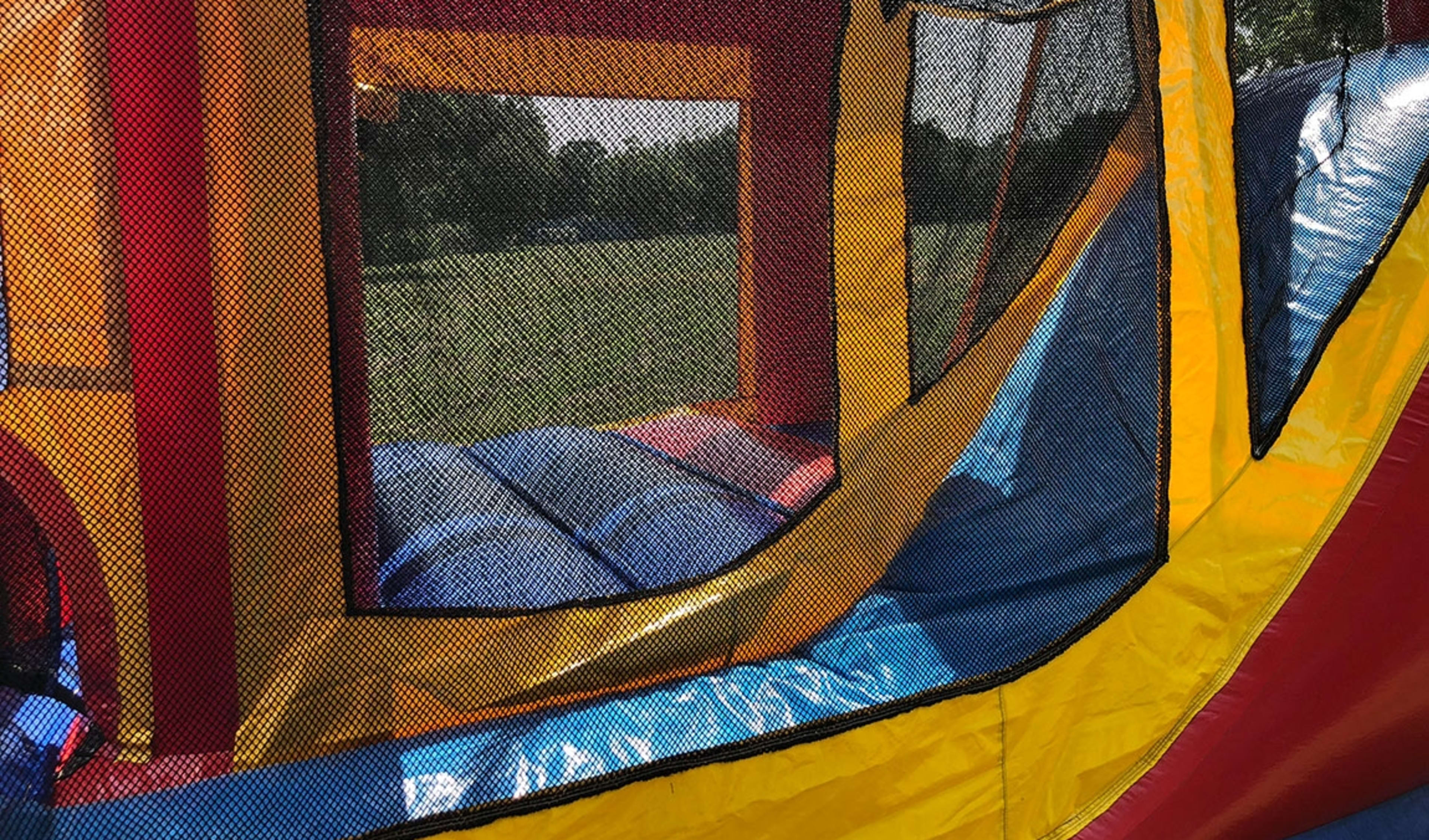 Incredibles 4in1 Bounce House