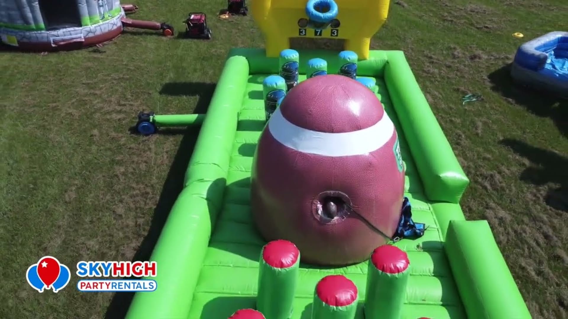 Bungee Football Tug-O-War Sports - Video