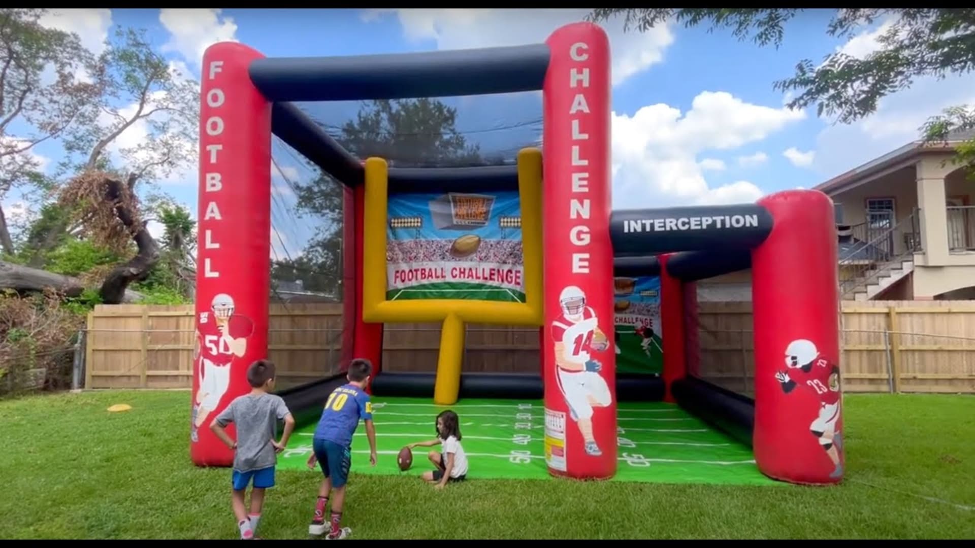 Football Challenge Field Goal Inflatable - Video