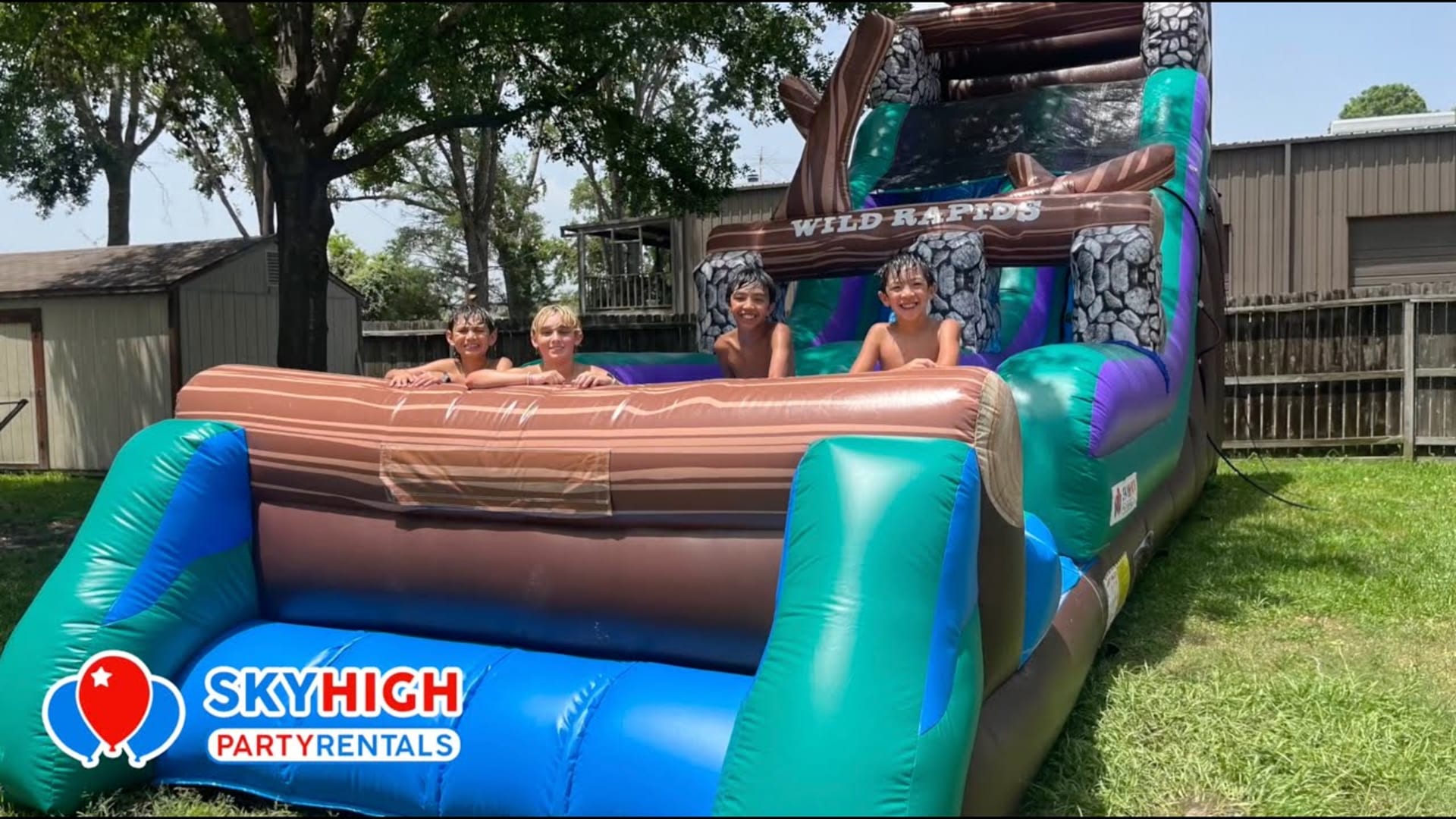 21ft Wild Rapids Log Jammer Water Slide - Video