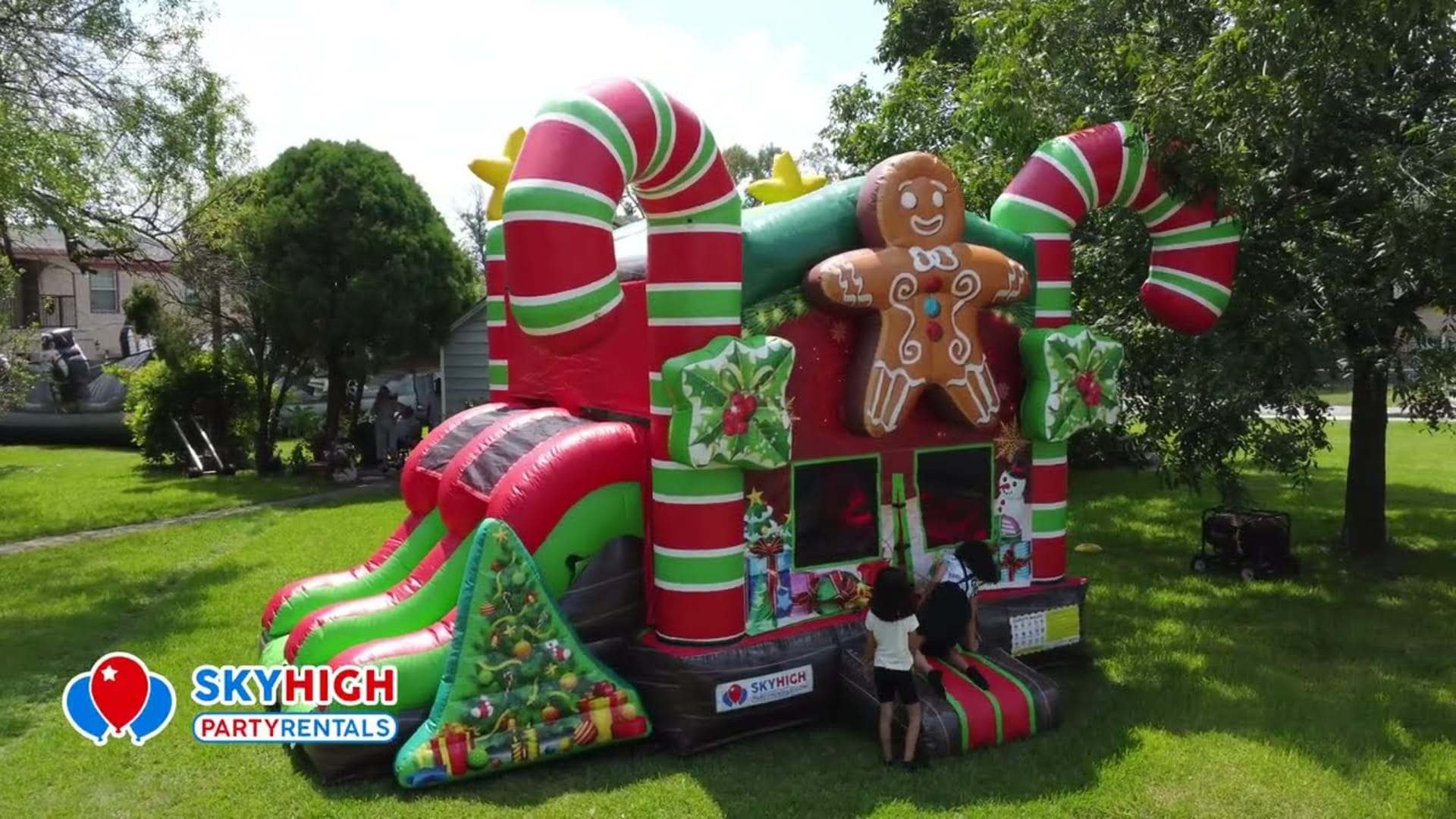 Christmas Gingerbread Bounce House Combo - Video