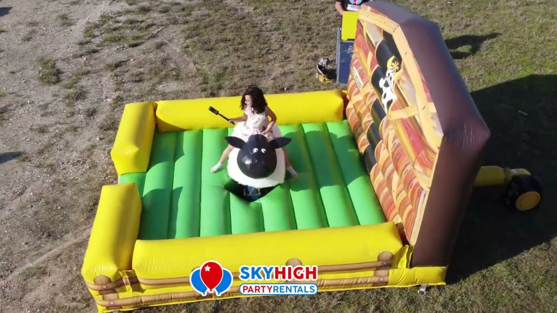 Angus Mechanical Bull for Kids - Video