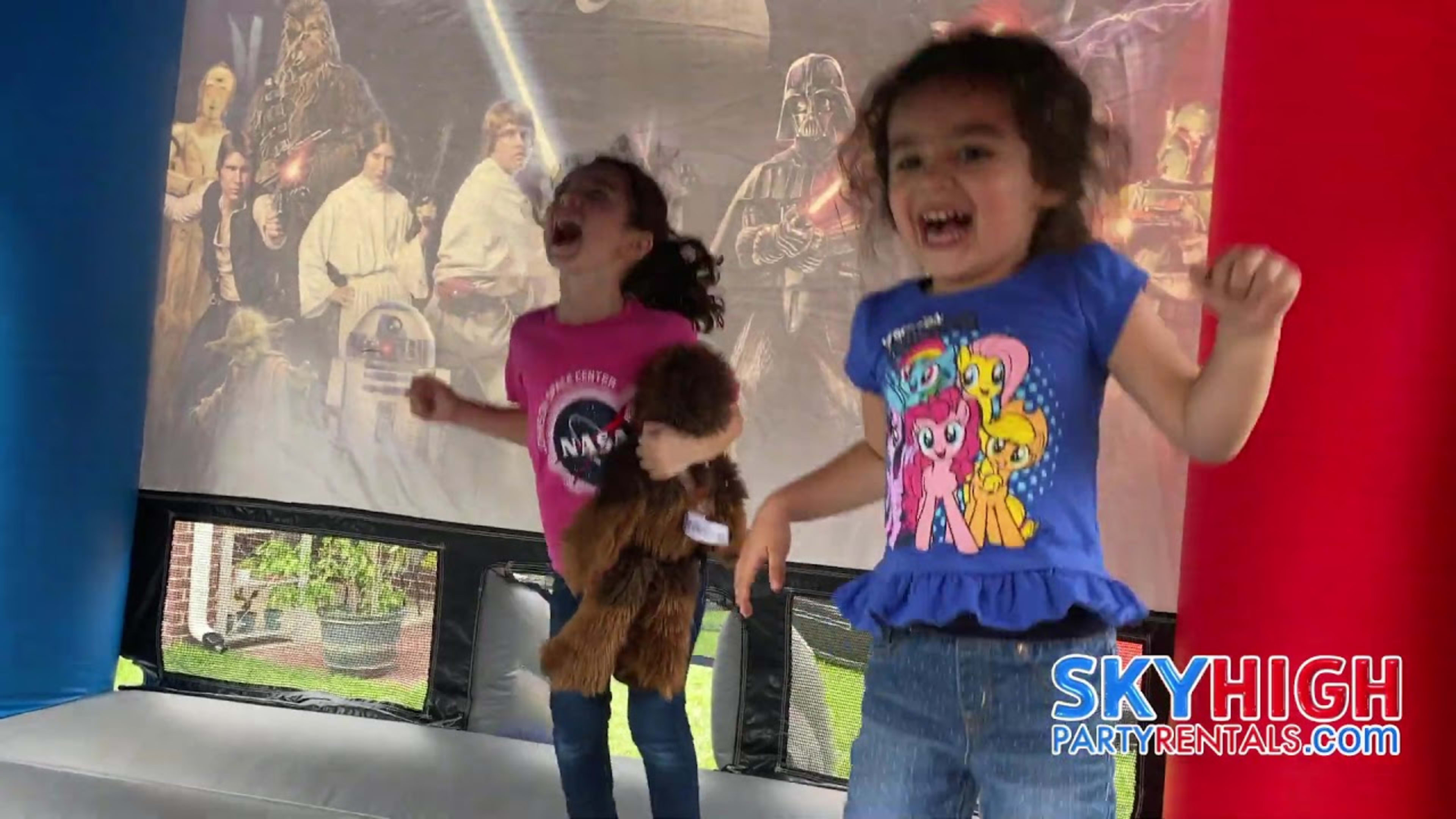 13 x 13 Star Wars Bounce House - Video