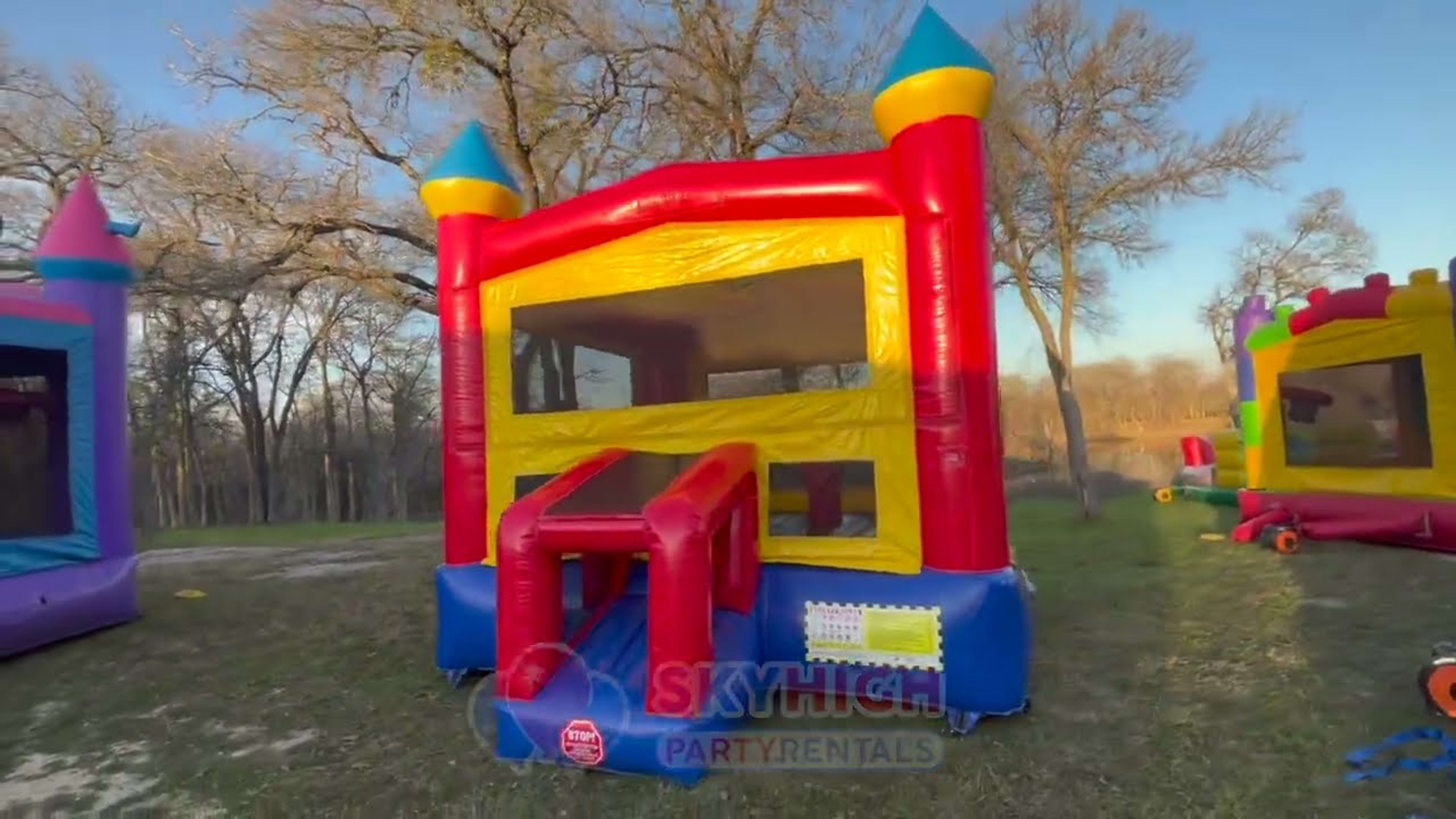 15 X 15 Red Bouncy Castle Moonwalk - Video