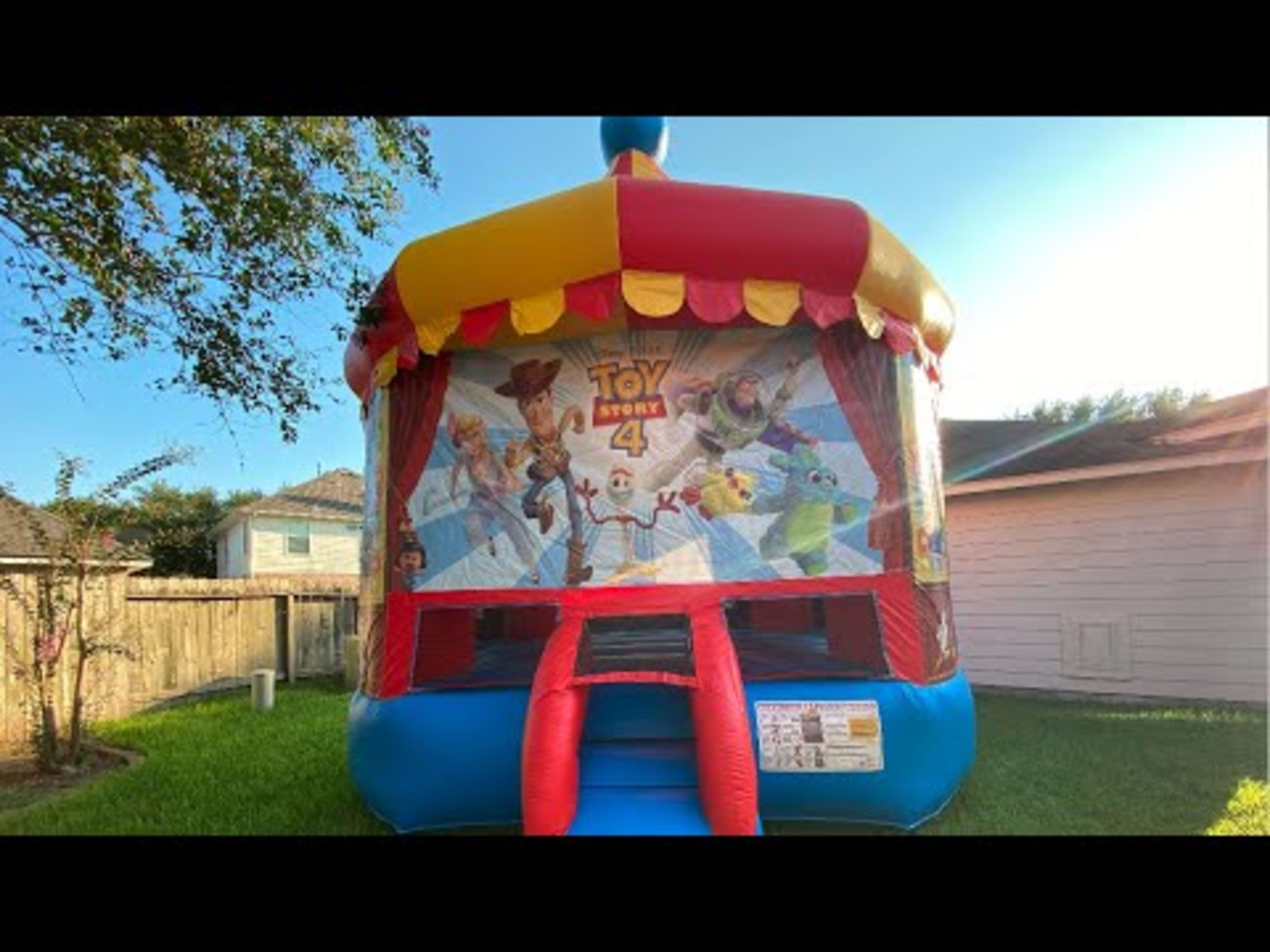 Toy Story 4 Carousel Bounce House - Video