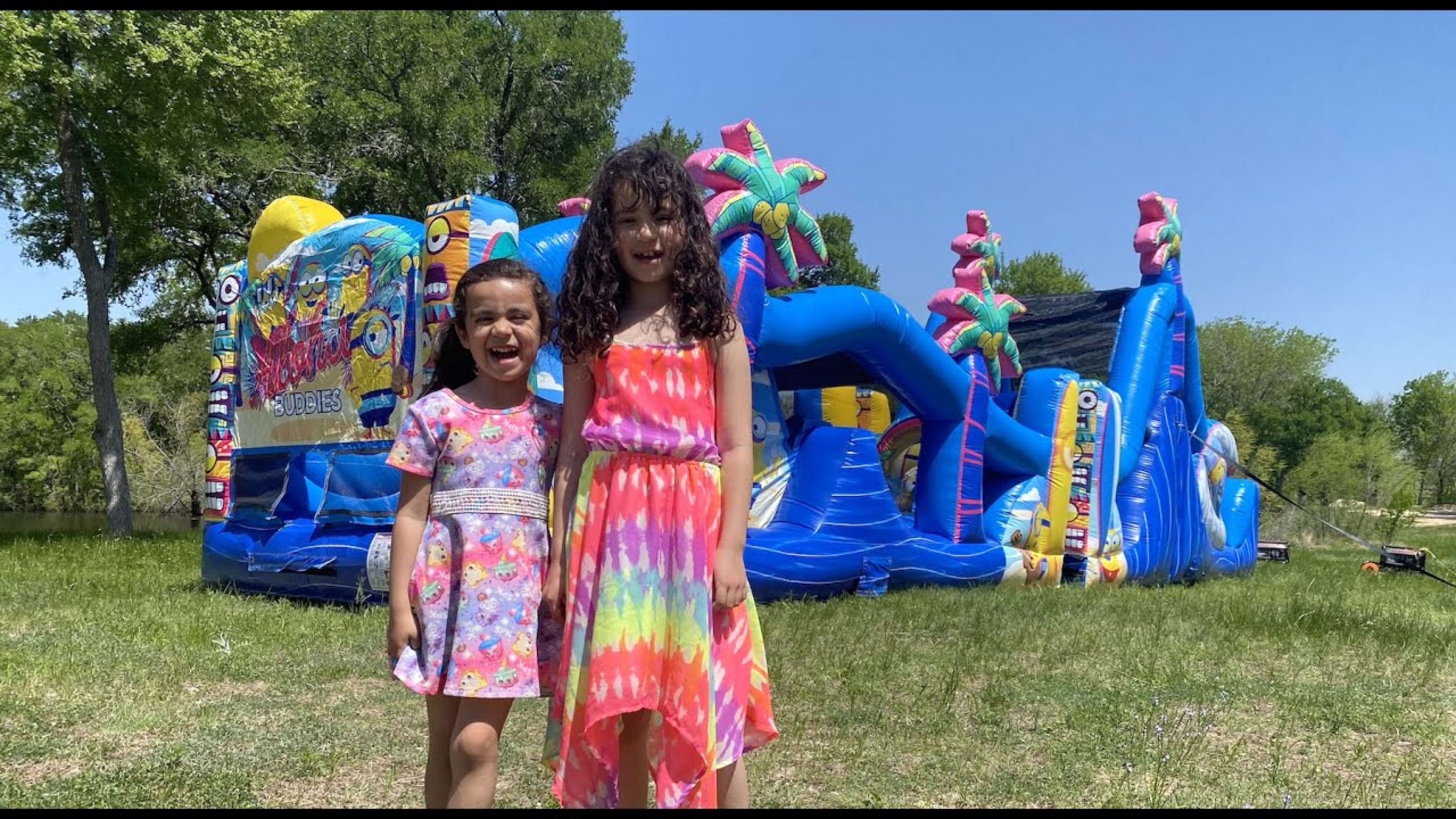 50ft Minions Obstacle Course (Dry or Wet/Water Slide) - Video