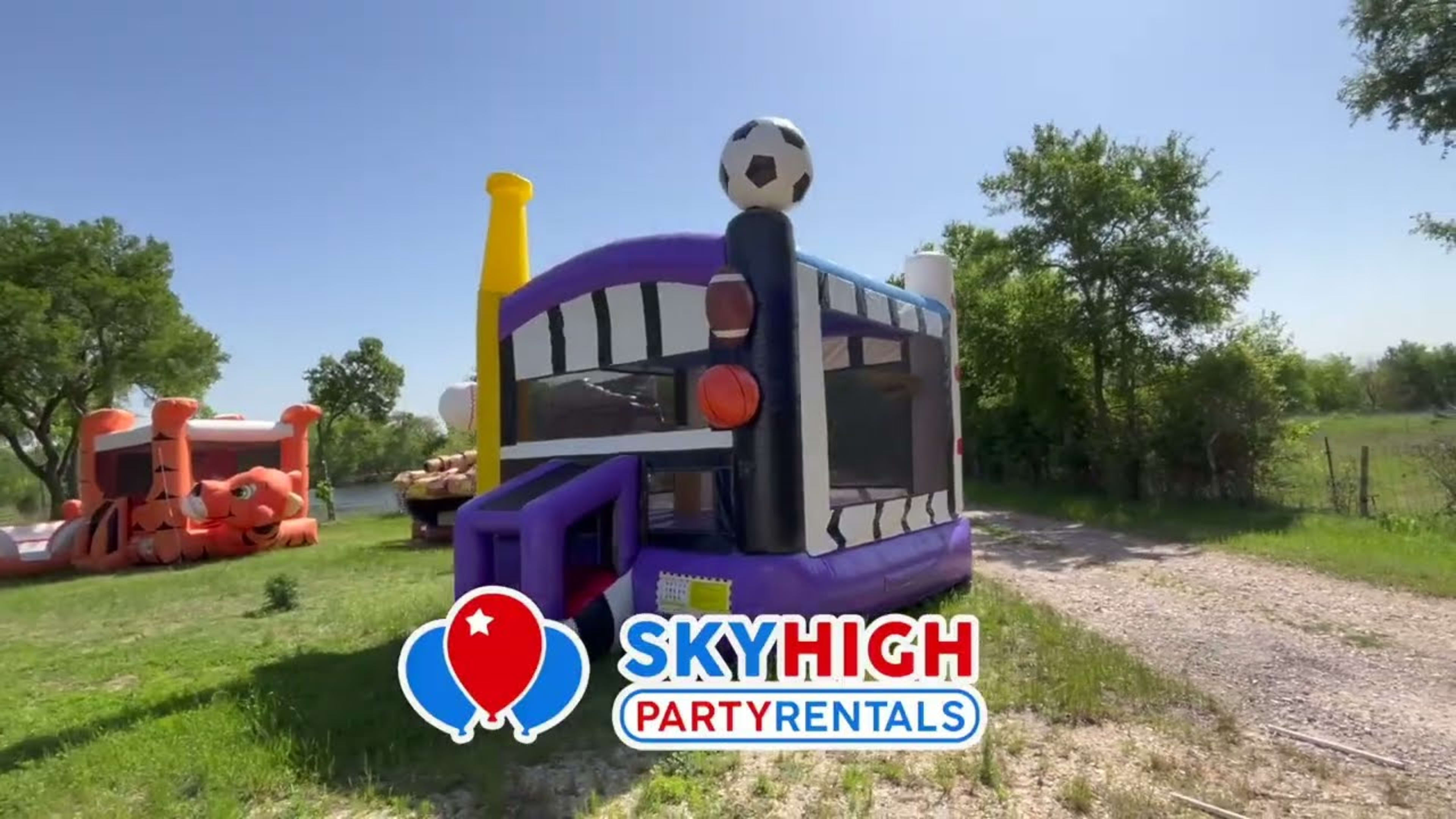 14 x 14 Sports Bounce House - Video