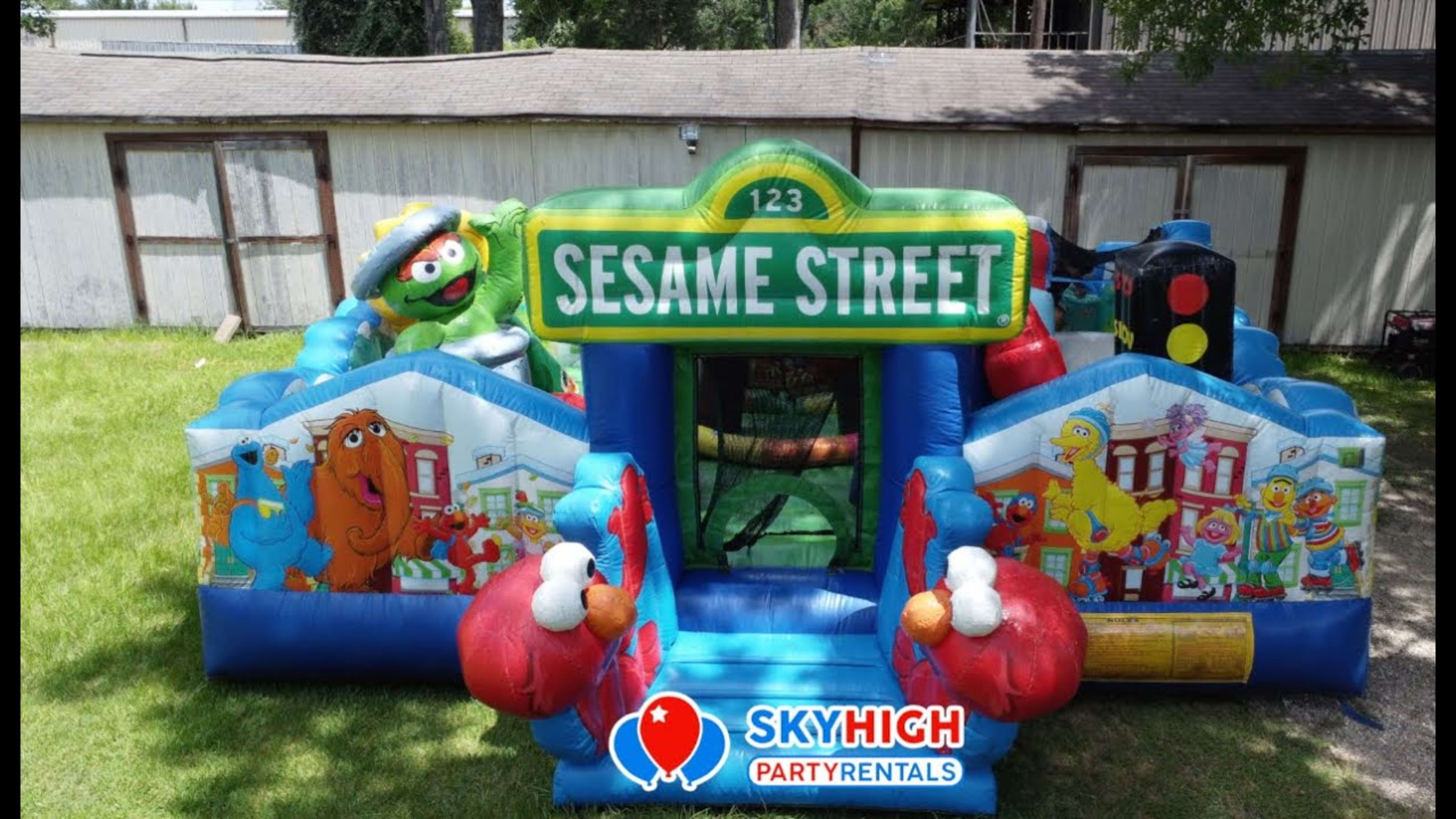 Sesame Street Toddler Bounce House Moonwalk - Video