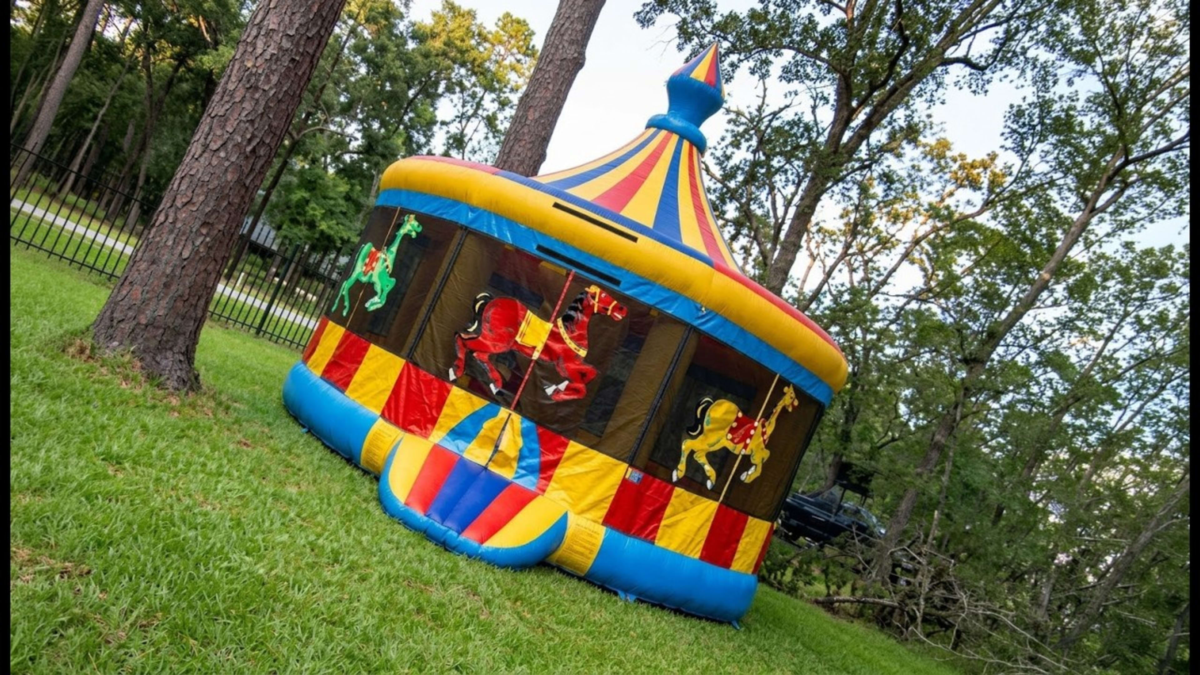 Carousel Bounce House Moonwalk - Video