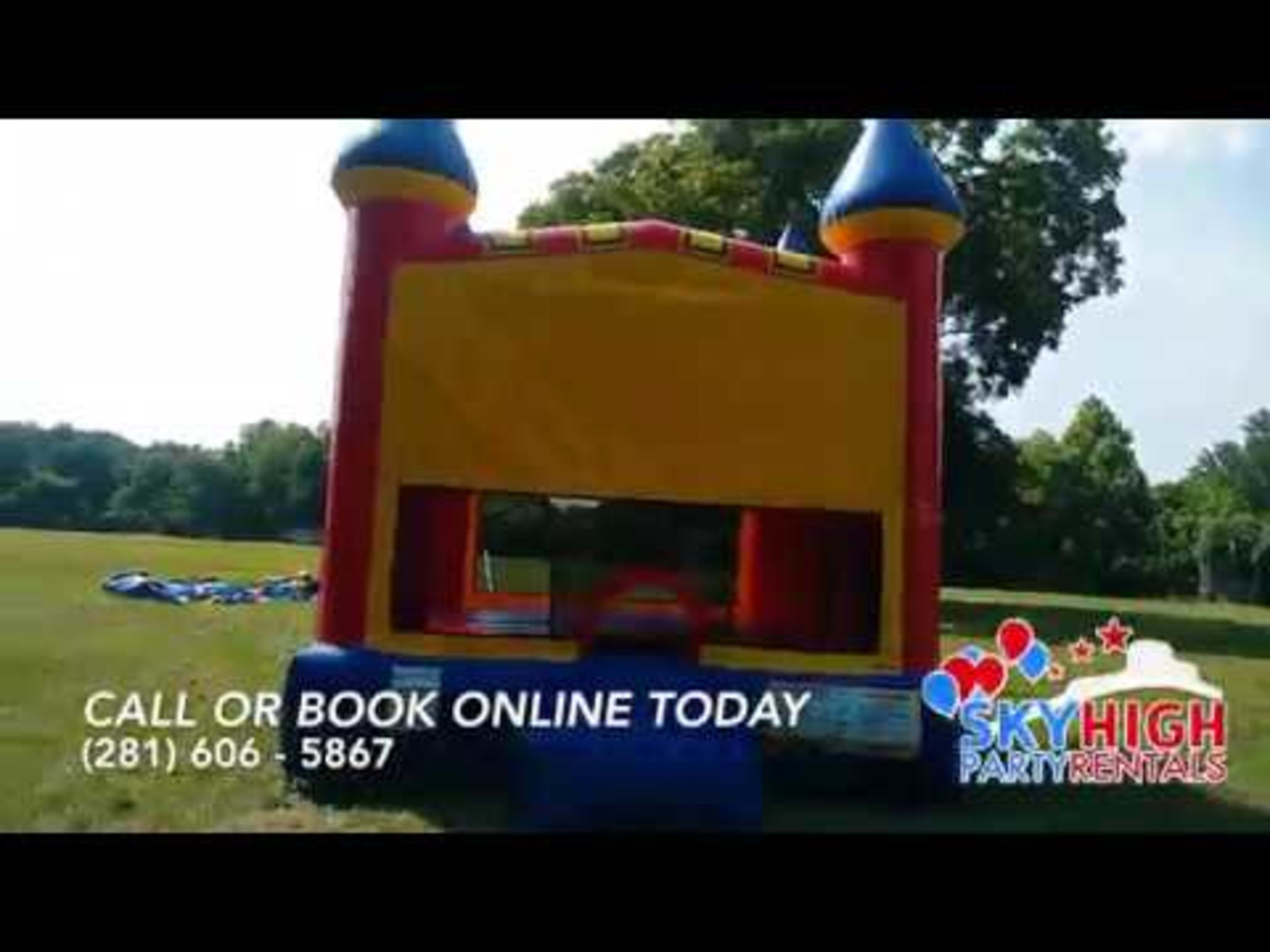 13 x 13 Batman Bounce House Moonwalk - Video
