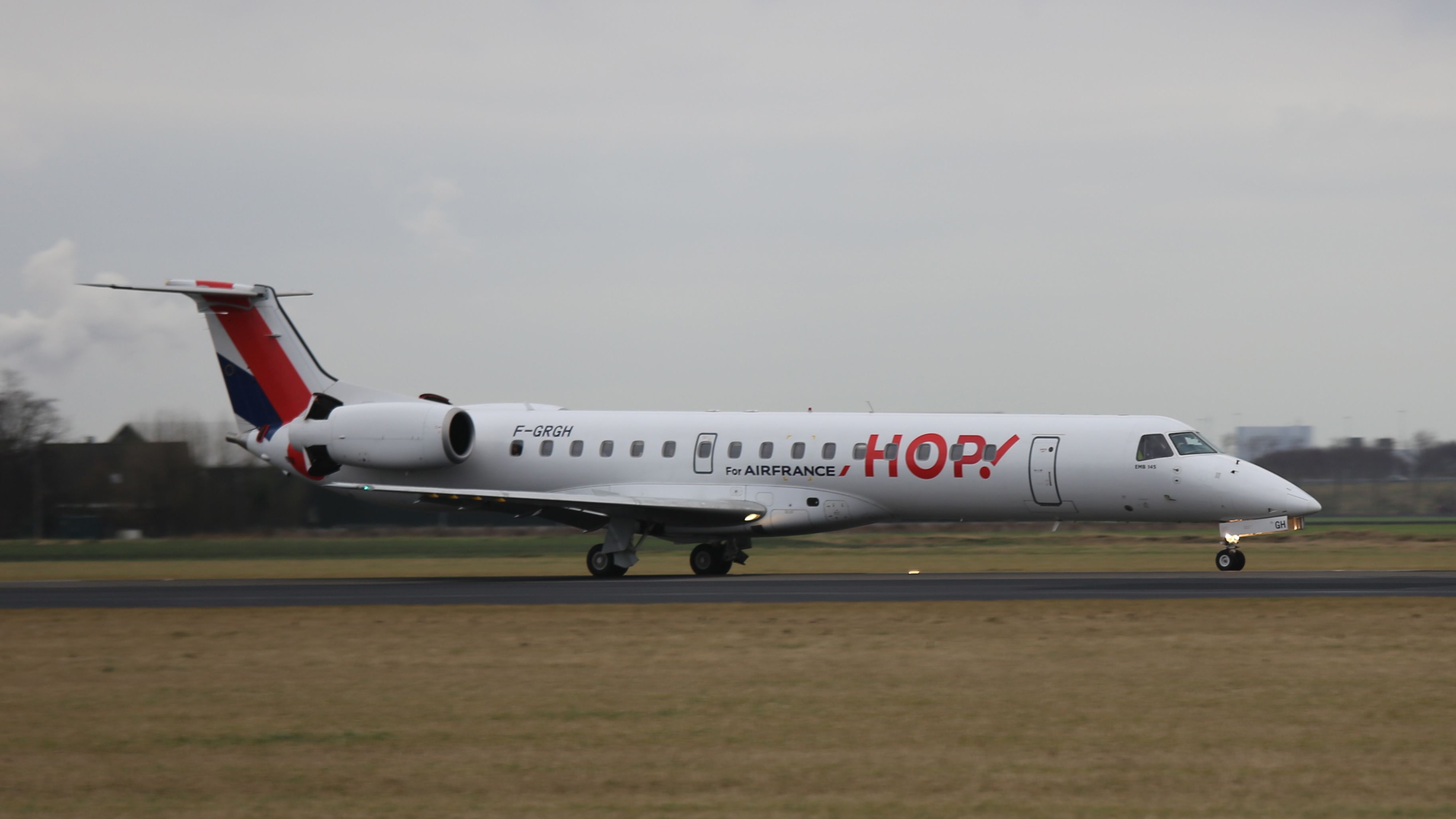 Embraer ERJ-145