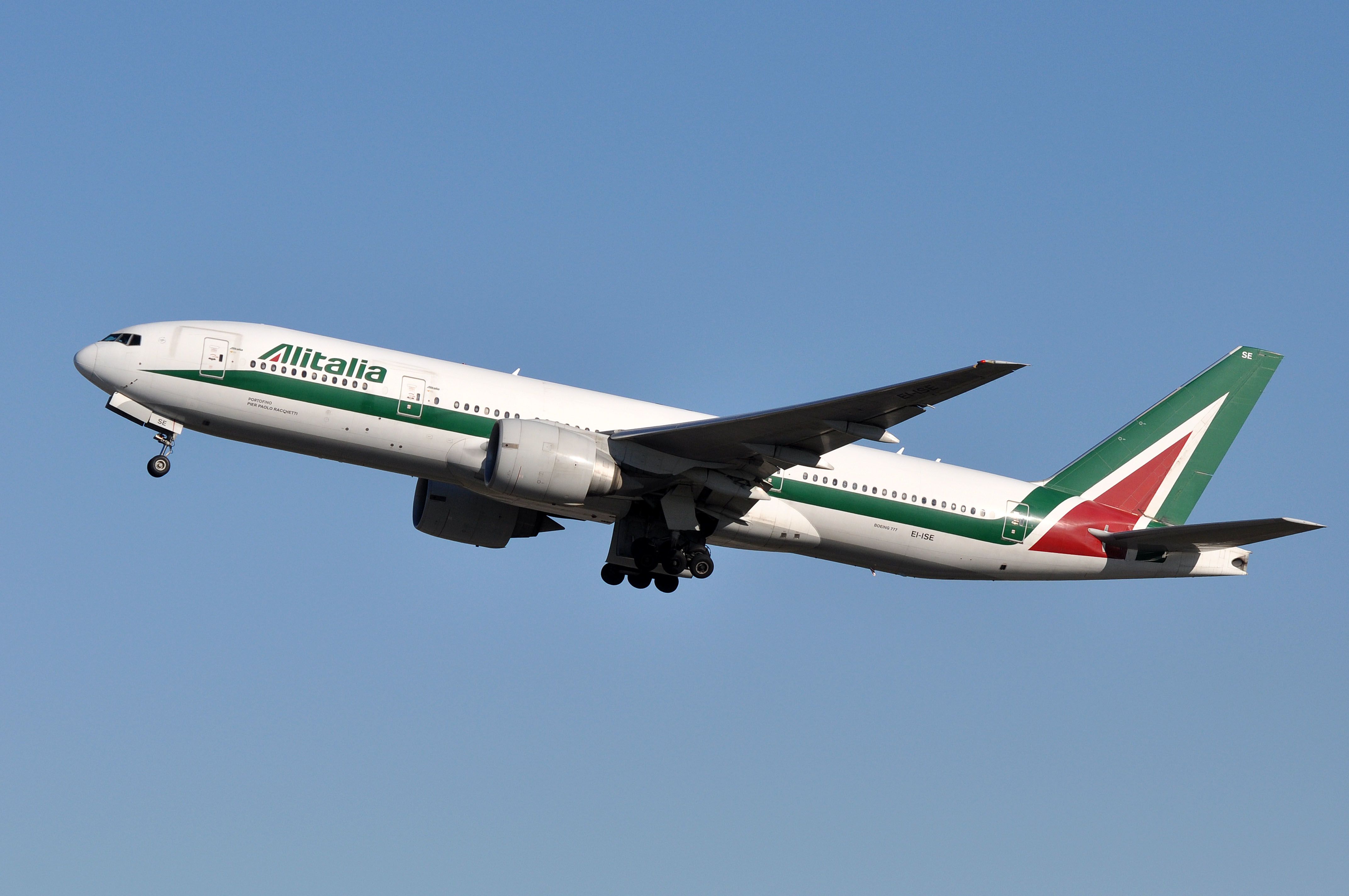 Flight Review: Alitalia (777-200) Business From NYC to Rome