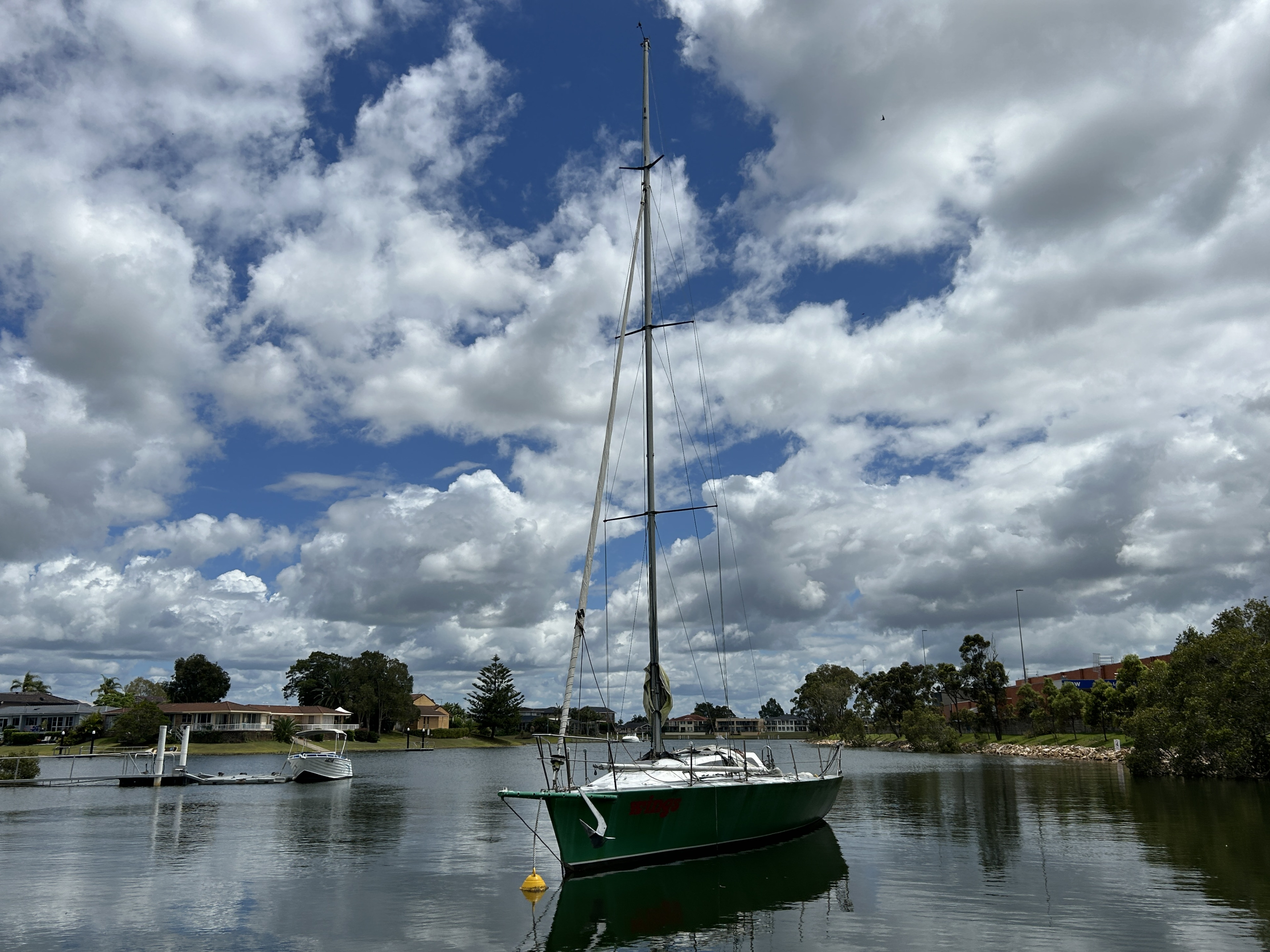 Mono Sail Sailboat (Abandoned Vessel)