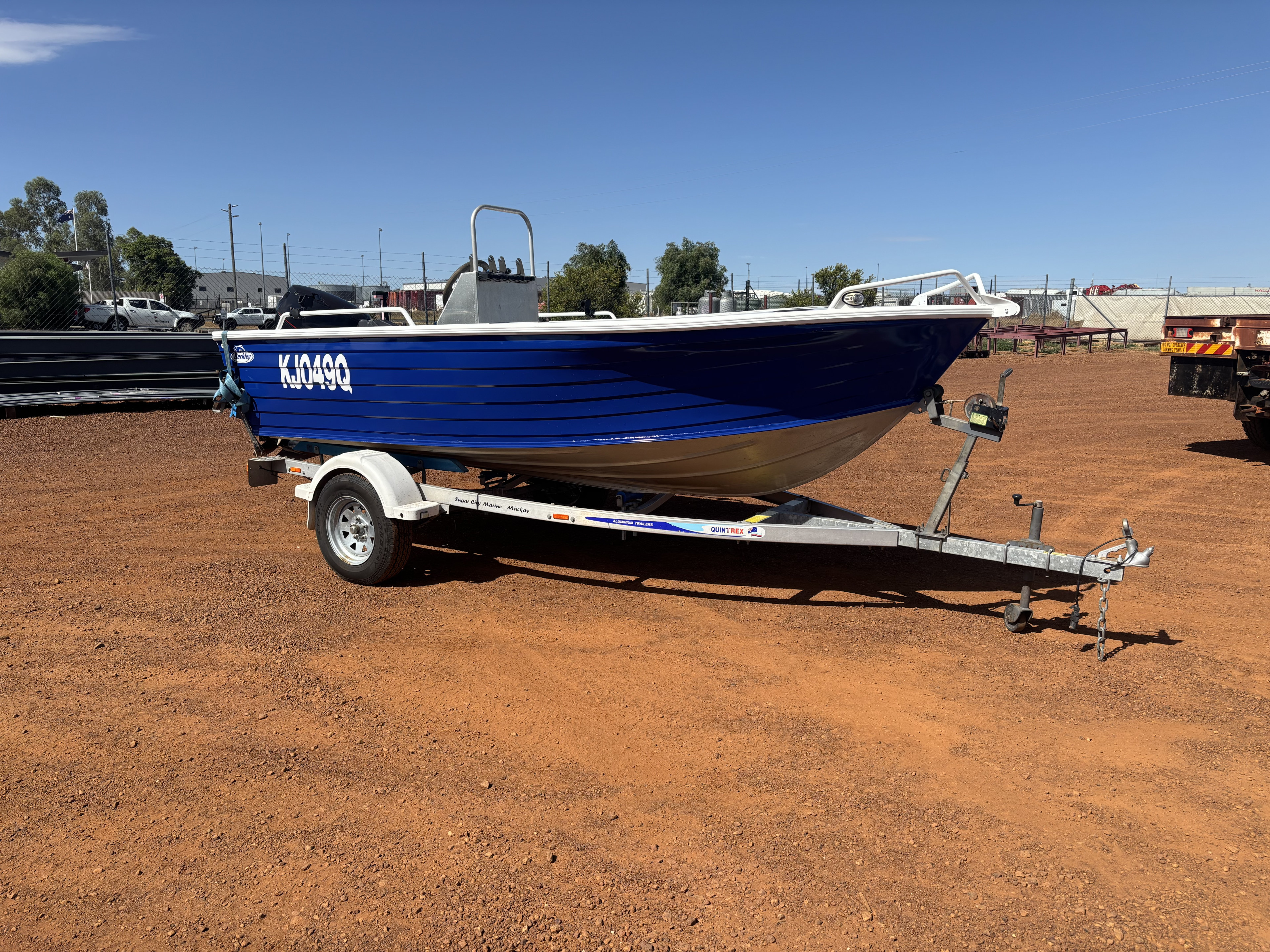 2018 Quintrex BQ43T0