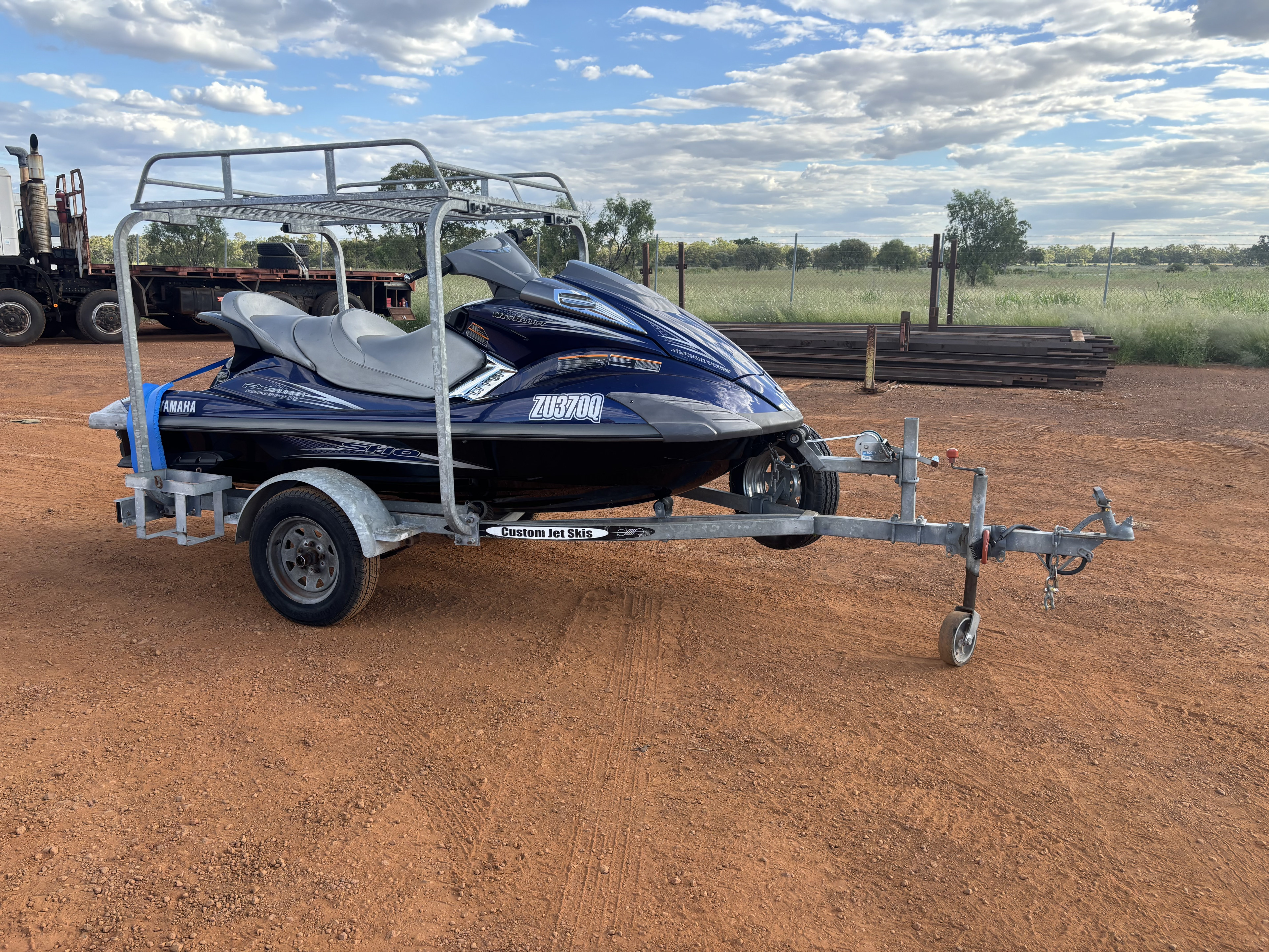 2011 Yamaha FX1800A-K Jetski and 2011 GC Trailers Trailer