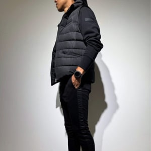ダウンベスト 3D SHADOW LOGO (UNISEX)