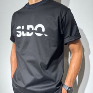 【EXTRA SERIES】Tシャツ SLANTING LOGO/BLACK×WHITE
