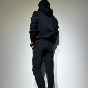 NEW STDダブルクロスストレッチリブパンツ/BLACK×BLACK LOGO (UNISEX)