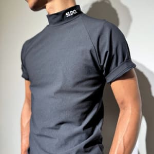 半袖モックネック カットソー SIDE 3D LOGO/BLACK
