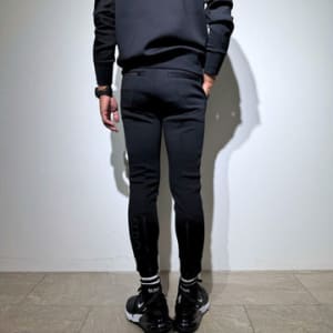ライト ダブルニットフーディー FRONT 3D SHADOW LOGO/BLACK (UNISEX)
