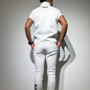 ライト ダブルニットベスト 3D SHADOW LOGO/WHITE (UNISEX)
