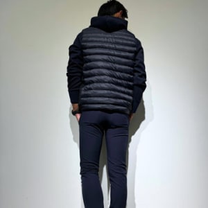 ストレッチライトダウンベスト(UNISEX)