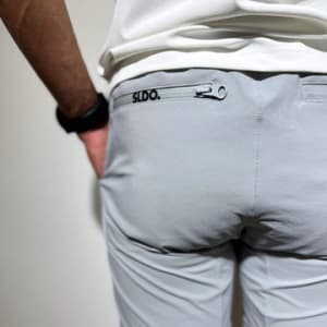CODURA(R) NYLON 4WAY STRETCH ハーフパンツ  FRONT BACK ZIP LOGO/ICE GRAY