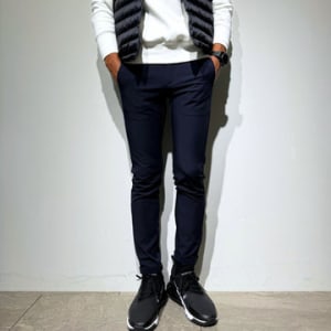 ストレッチライトダウンベスト(UNISEX)