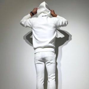 ライト ダブルニットフーディー FRONT 3D SHADOW LOGO/WHITE (UNISEX)
