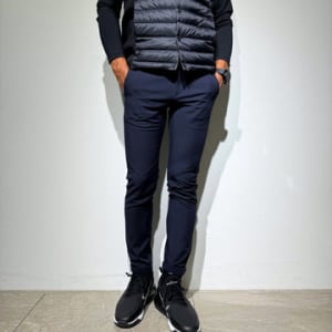 ストレッチライトダウンベスト(UNISEX)
