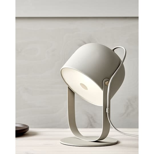 CO Bankeryd Svejk 18 Bordlampe Beige